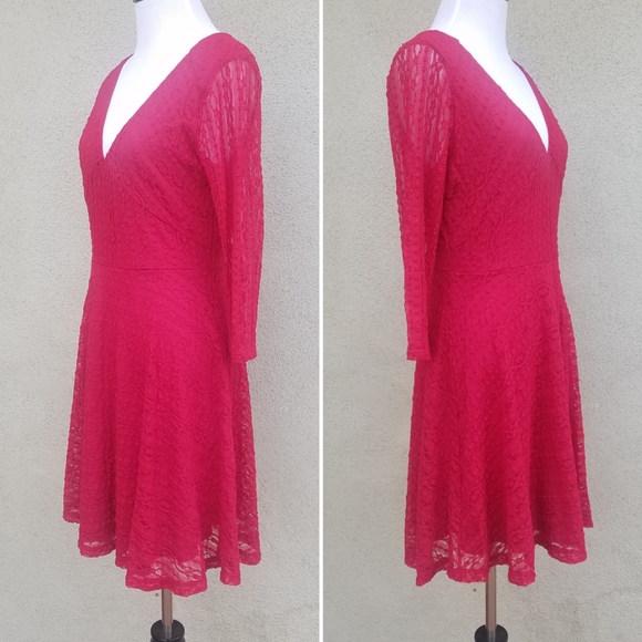 Lush Fuschia Fit And Flare Lace Skater Dress - Picture 2 of 7